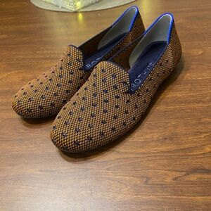Rothy’s Coral with Navy Dots loafers woman’s size 6.5